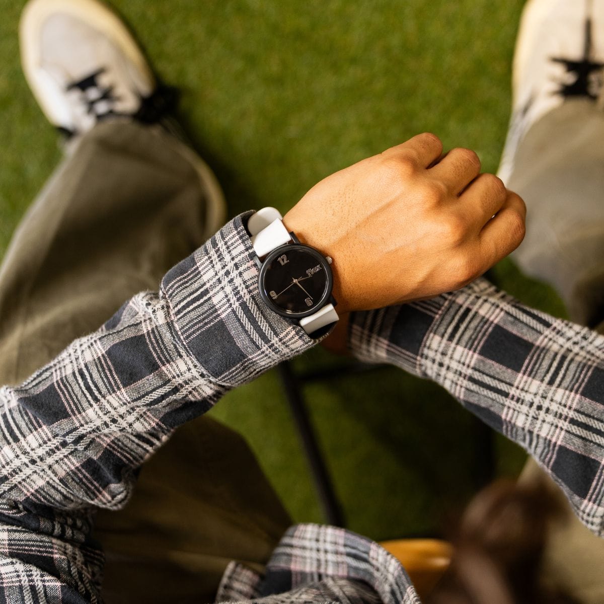 Limbo: The Flexible Smartphone You Can Wear Like a Watch - TechEBlog